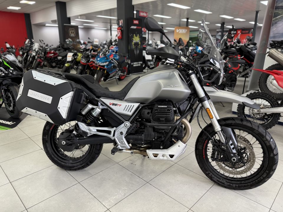 MOTO GUZZI V85 TT 850 4