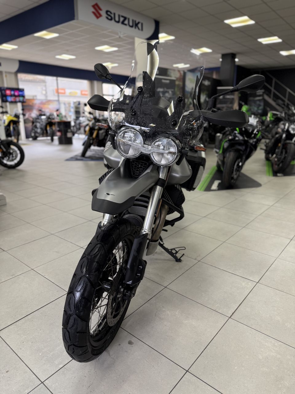 MOTO GUZZI V85 TT 850 4