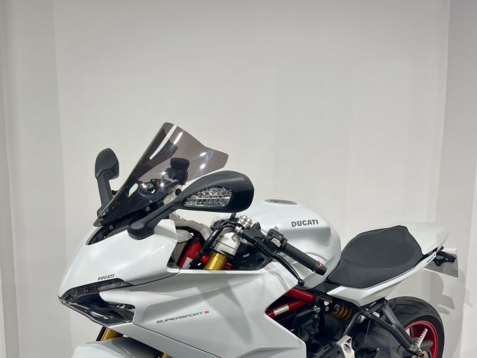 DUCATI SUPERSPORT 939S 4