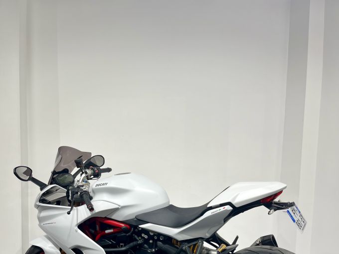 DUCATI SUPERSPORT 939S 4