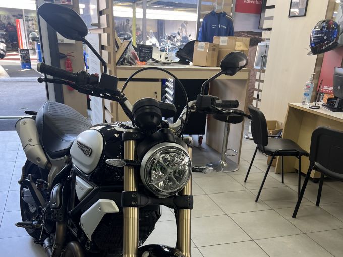 DUCATI SCRAMBLER 4