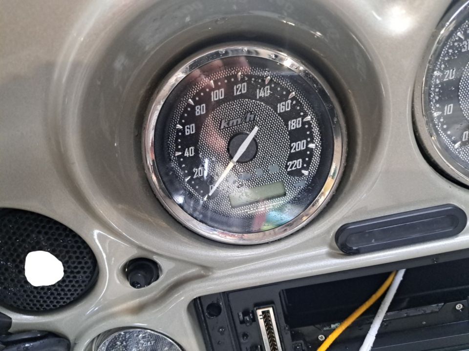 HARLEY-DAVIDSON TOURING STREET GLIDE 1800 CVO 4