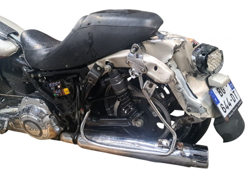 HARLEY-DAVIDSON TOURING STREET GLIDE 1800 CVO 4