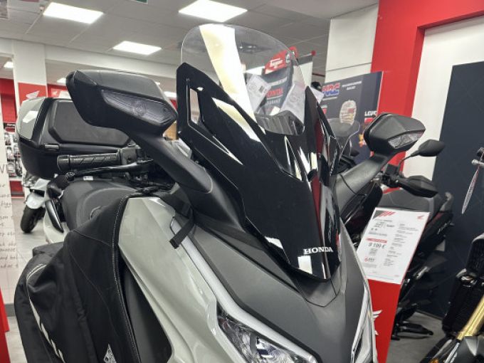 HONDA FORZA 125 ABS 4