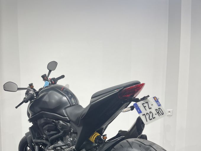DUCATI MONSTER 900 4