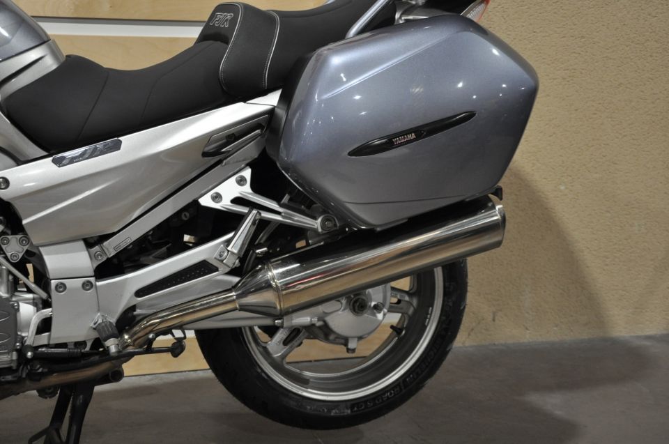 YAMAHA FJR 1300 ABS 4
