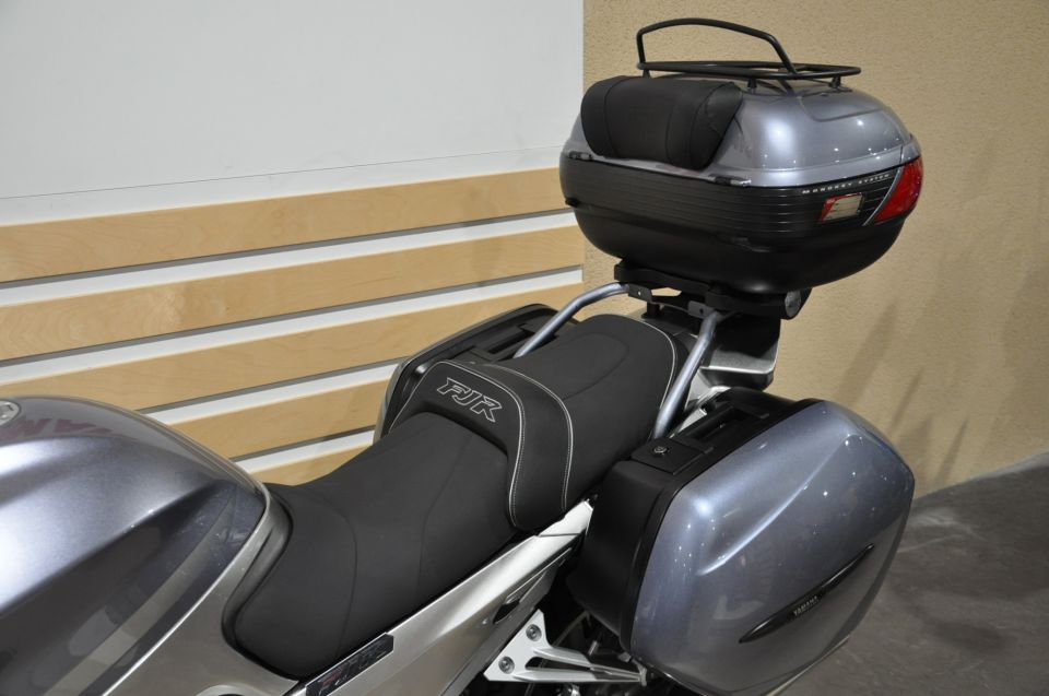 YAMAHA FJR 1300 ABS 4