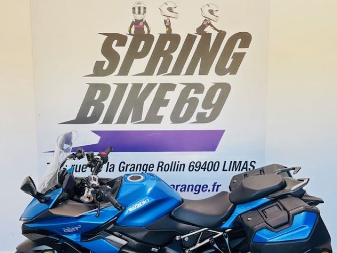 SUZUKI GSX-S 1000 GT 4