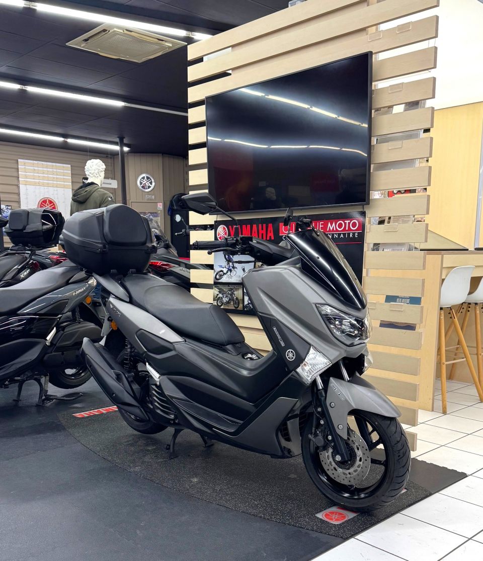 YAMAHA NMAX 125 4