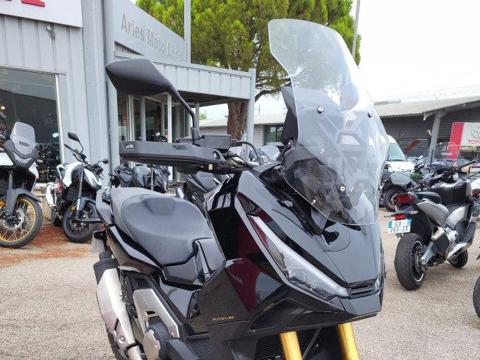 HONDA X-ADV 4