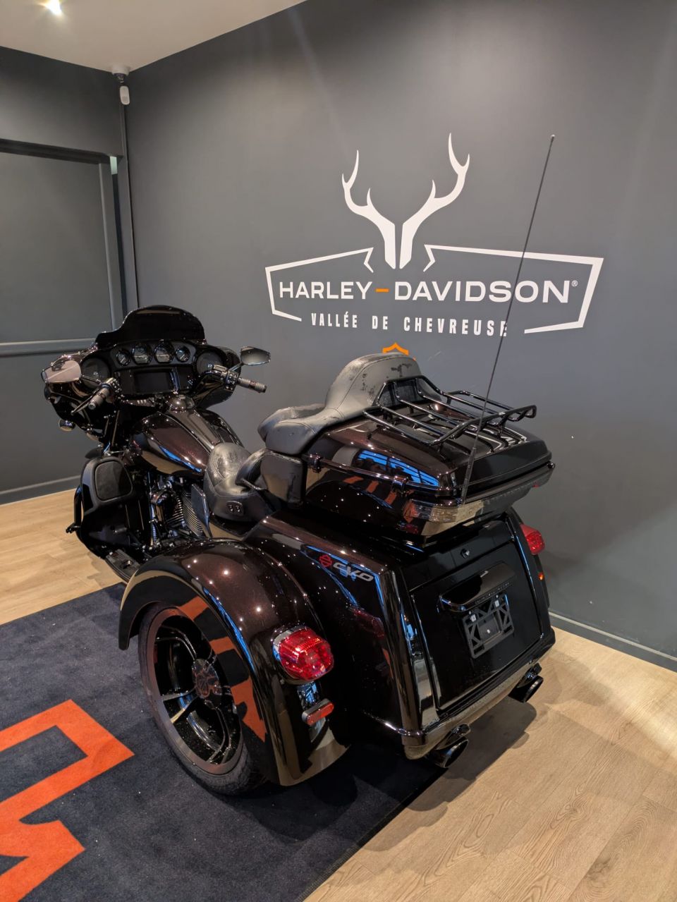 HARLEY-DAVIDSON TRIKE TRI GLIDE 1923 CVO 4