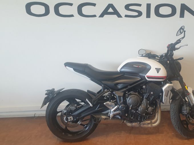 TRIUMPH TRIDENT 660 4