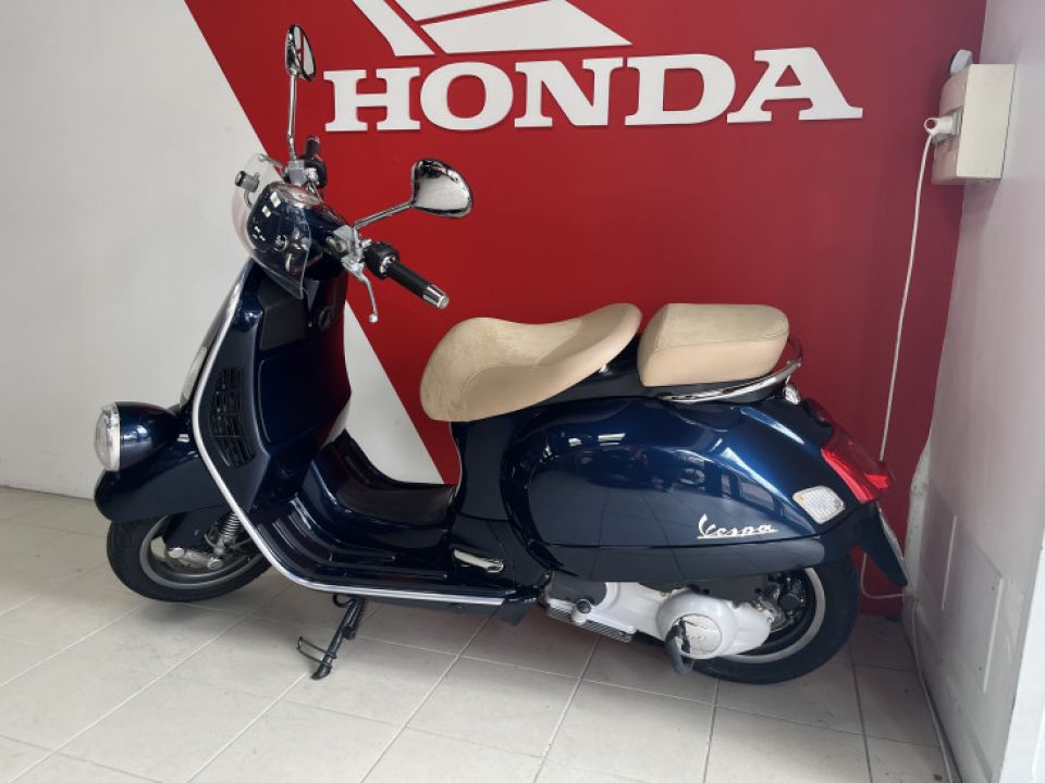 PIAGGIO VESPA GTV NAVY 250 4