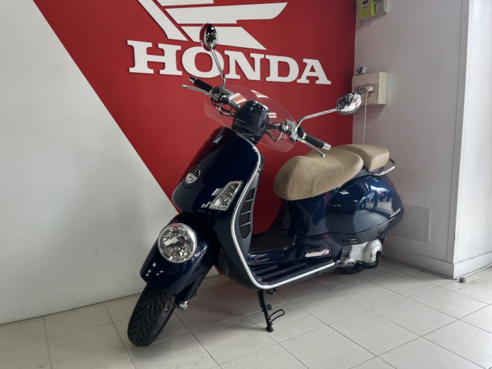 PIAGGIO VESPA GTV NAVY 250 4
