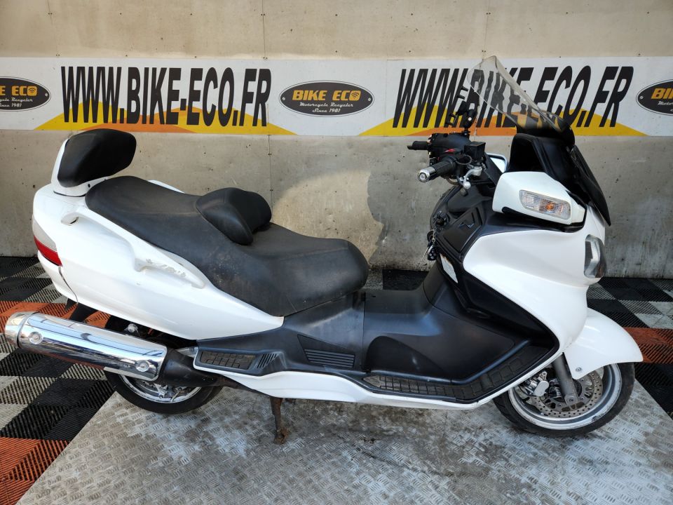 SUZUKI BURGMAN 650 4