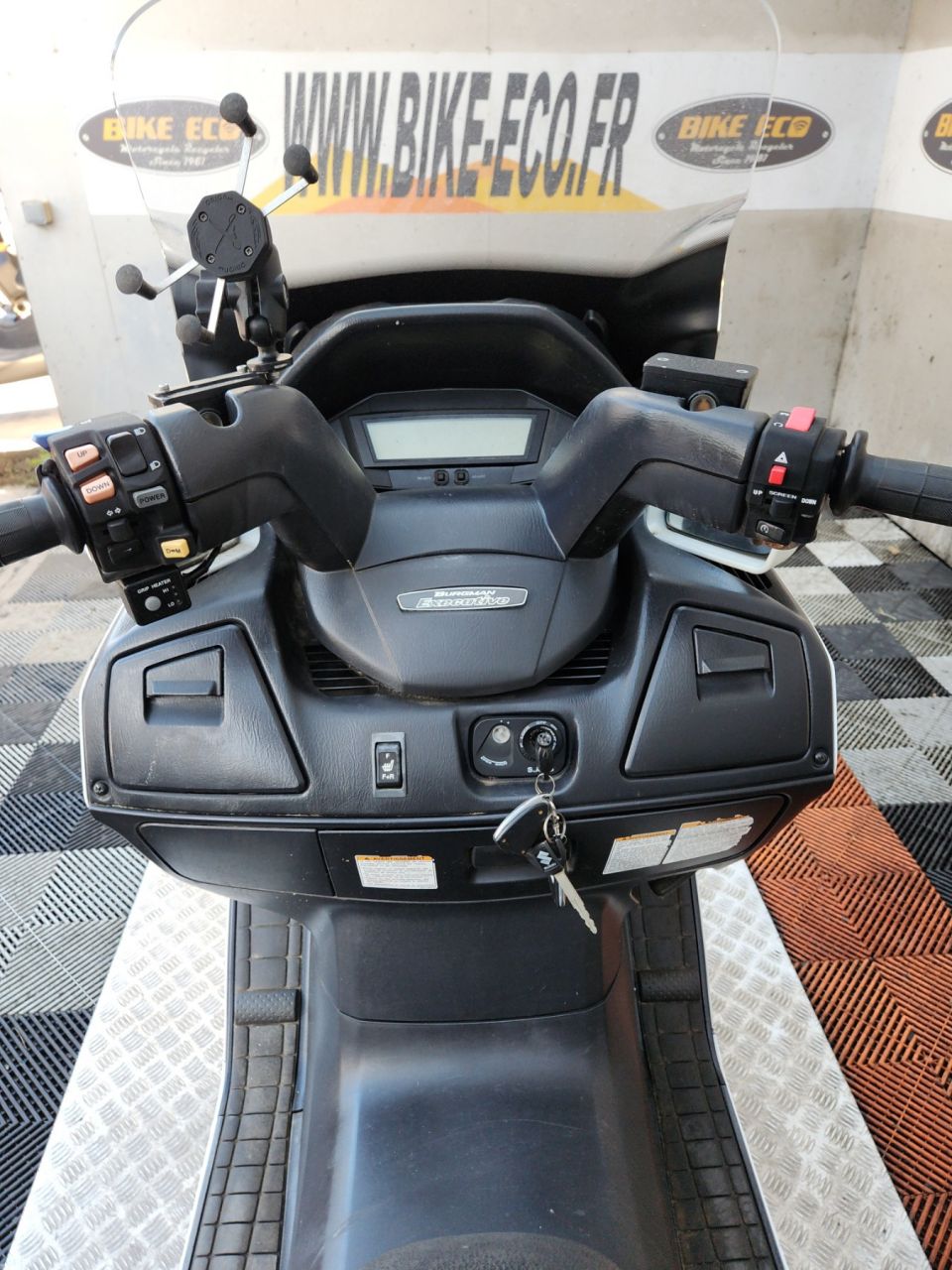 SUZUKI BURGMAN 650 4