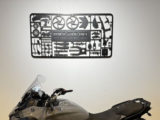 YAMAHA NIKEN 850 GT 4