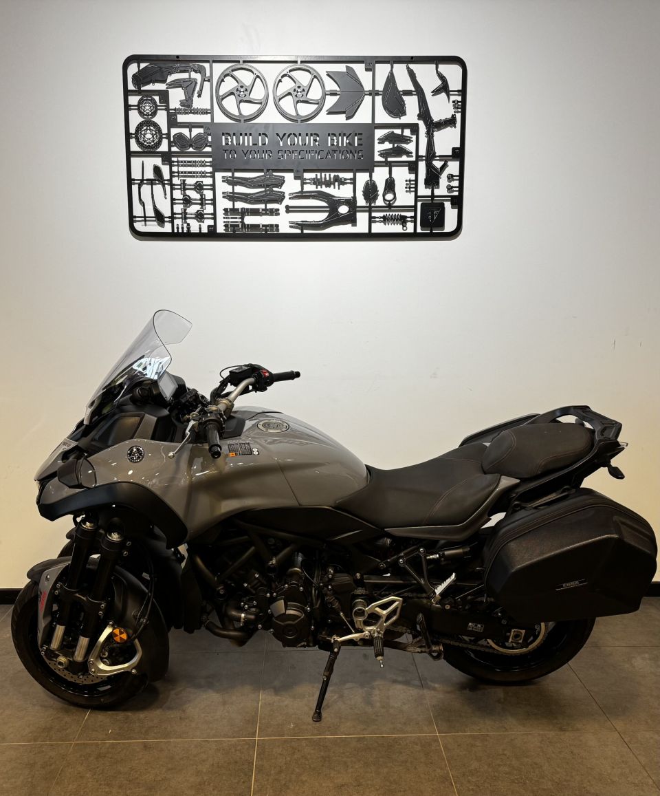 YAMAHA NIKEN 850 GT 4