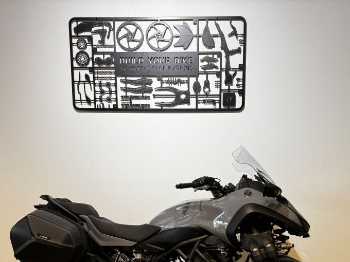 YAMAHA NIKEN 850 GT 4