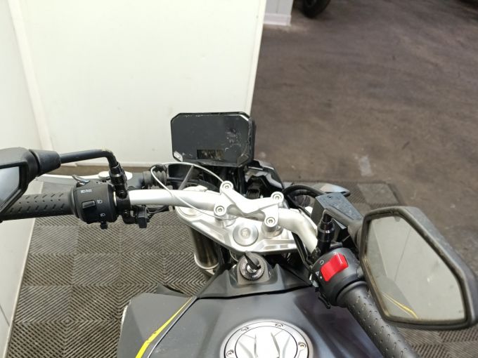 VOGE 525 R 4