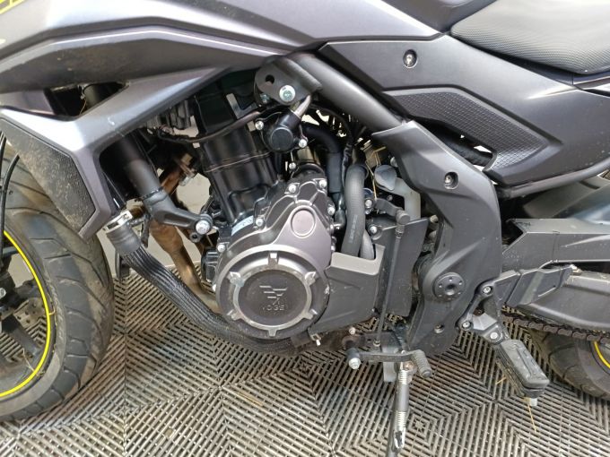 VOGE 525 R 4