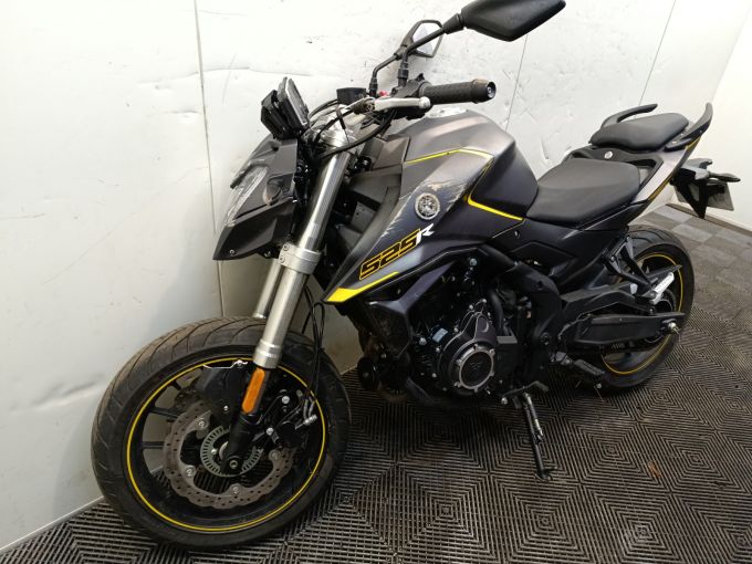 VOGE 525 R 4
