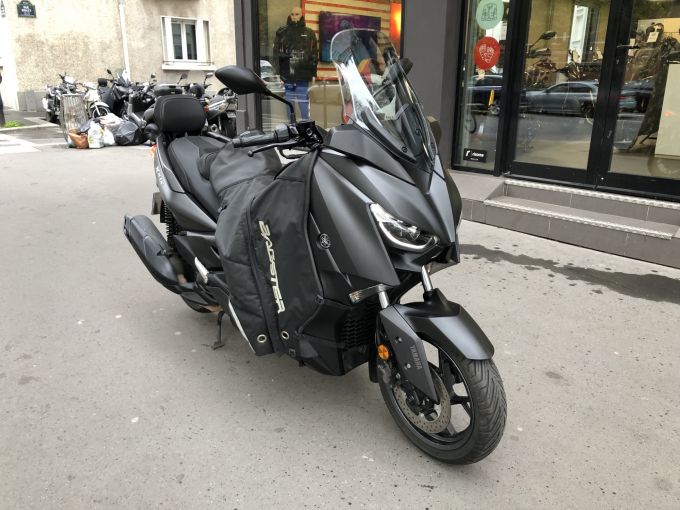 YAMAHA XMAX 125 4