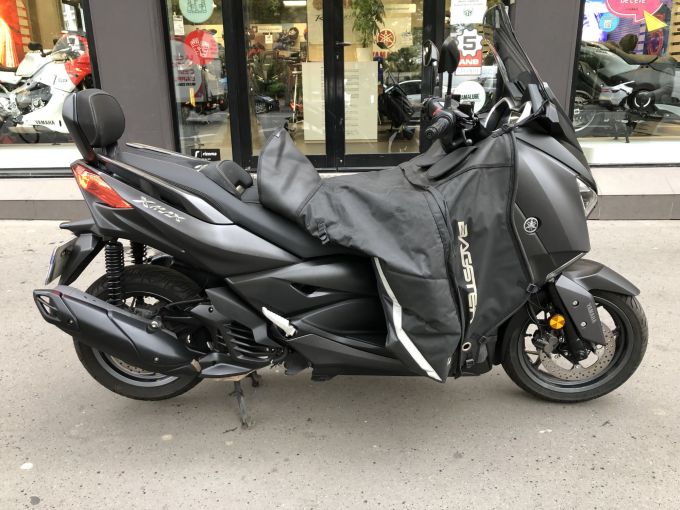 YAMAHA XMAX 125 4