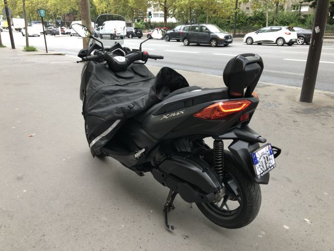 YAMAHA XMAX 125 4