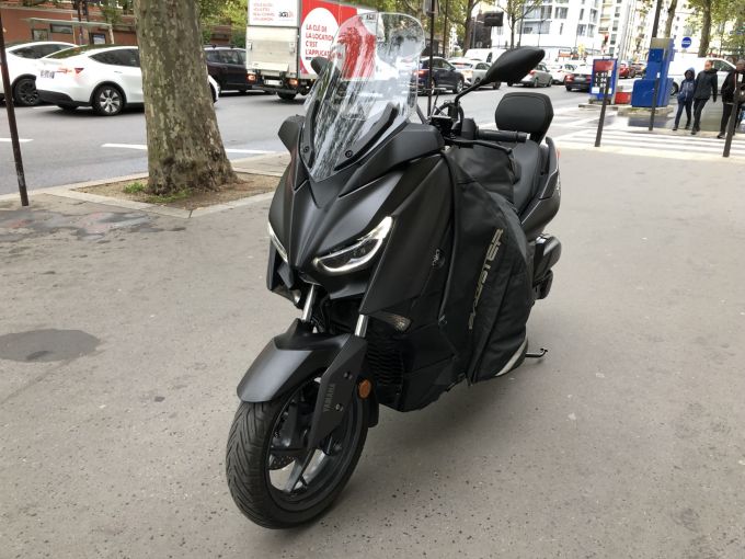 YAMAHA XMAX 125 4
