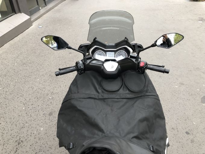 YAMAHA XMAX 125 4