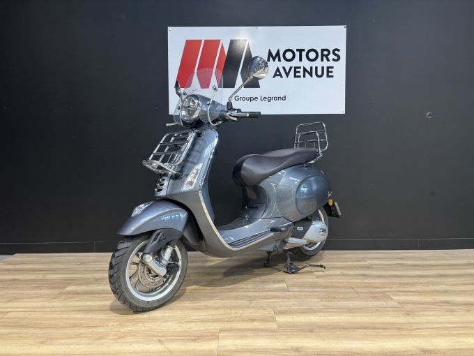 VESPA PRIMAVERA 125 4