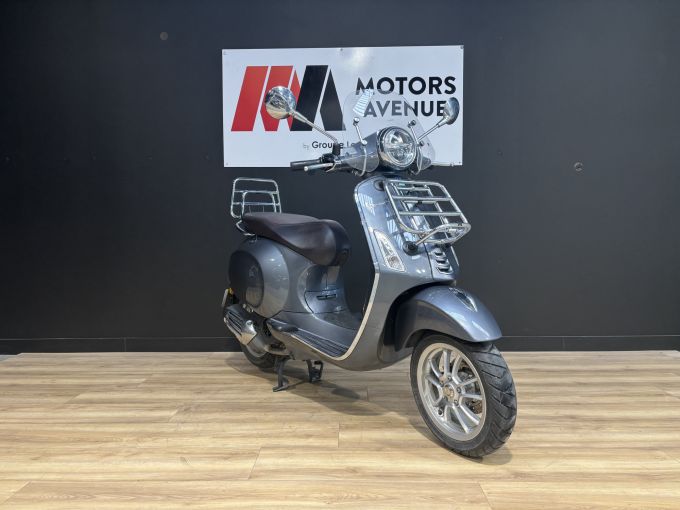 VESPA PRIMAVERA 125 4