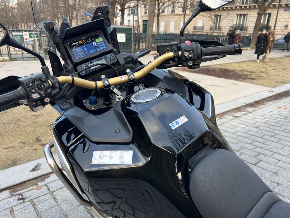 HONDA AFRICA TWIN CRF1100L ADVENTURE SPORTS 4