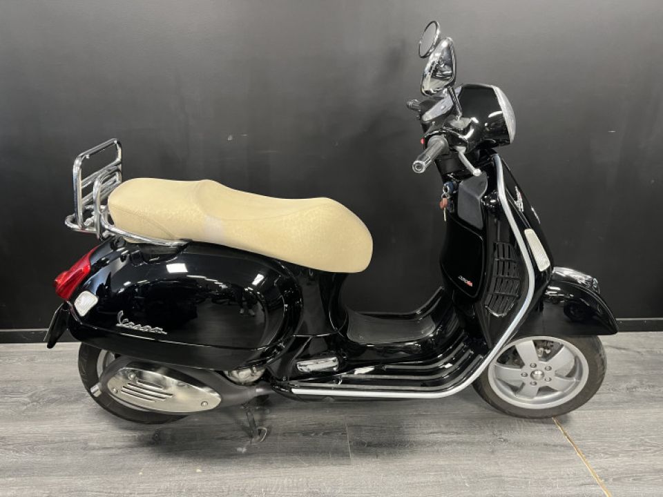 PIAGGIO VESPA GTS IE 250 4