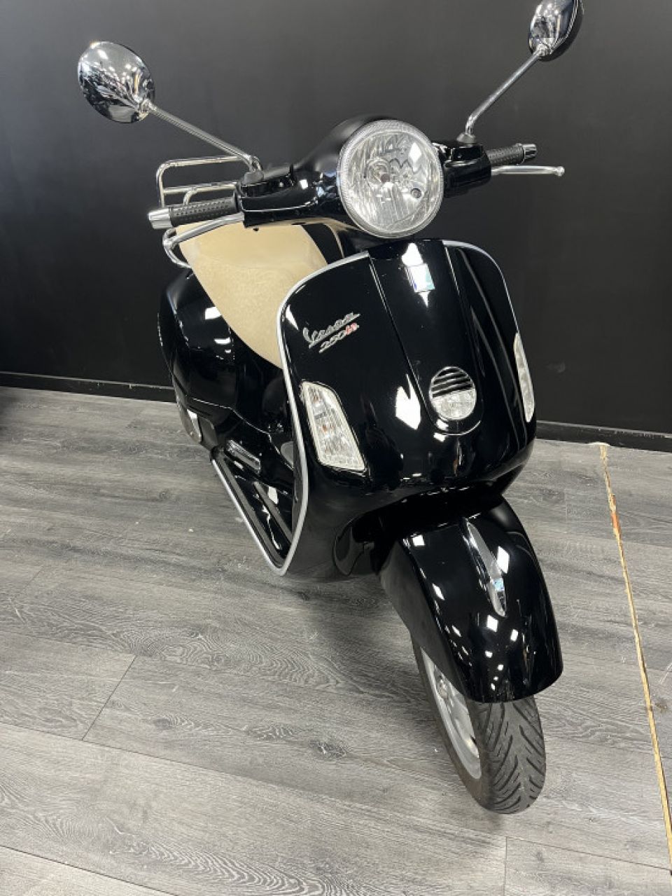 PIAGGIO VESPA GTS IE 250 4