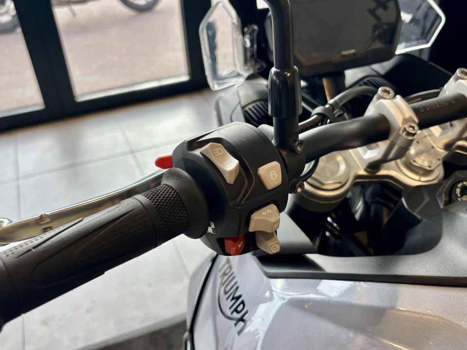 TRIUMPH TIGER 850 SPORT 4