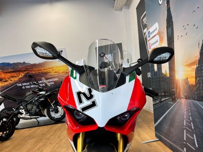 DUCATI 955 PANIGALE V2 EDITION BAYLISS 4