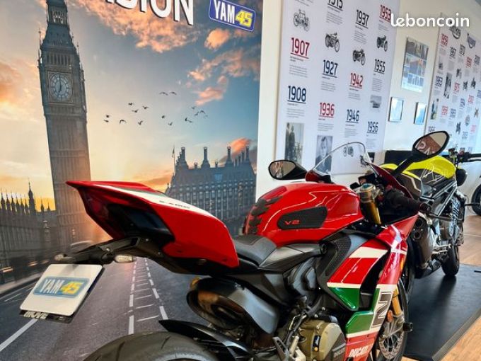 DUCATI 955 PANIGALE V2 EDITION BAYLISS 4