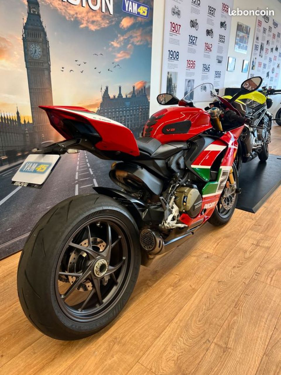 DUCATI 955 PANIGALE V2 EDITION BAYLISS 4