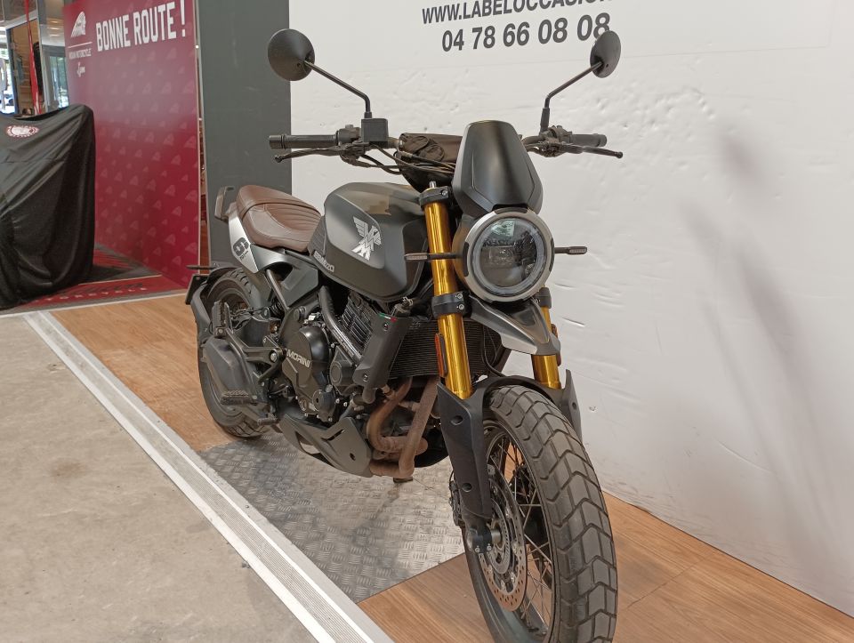 MOTO MORINI 650 SEIEMMEZZO SCRAMBLER 4