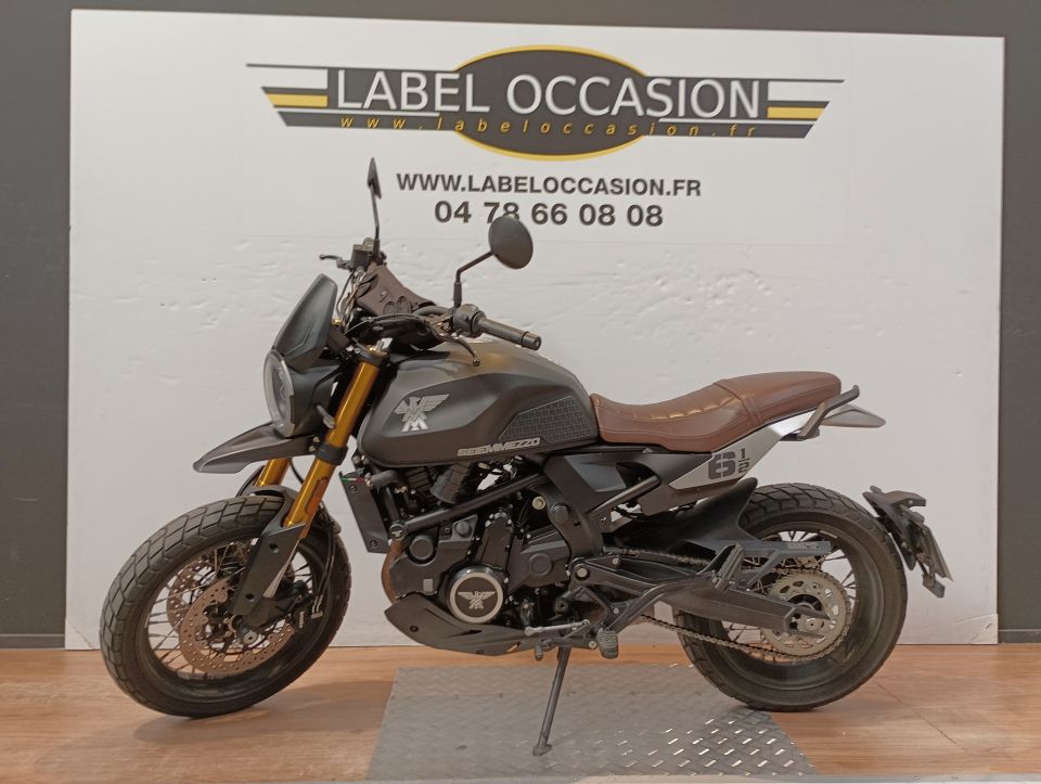 MOTO MORINI 650 SEIEMMEZZO SCRAMBLER 4