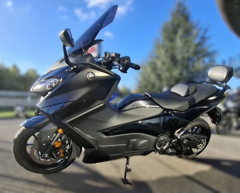 YAMAHA XP T-MAX 560 TECH MAX 4