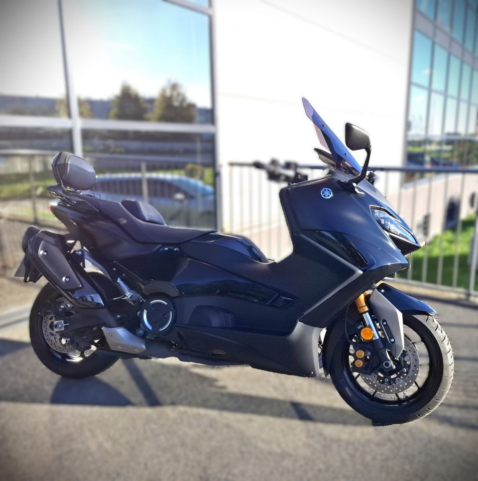 YAMAHA XP T-MAX 560 TECH MAX 4
