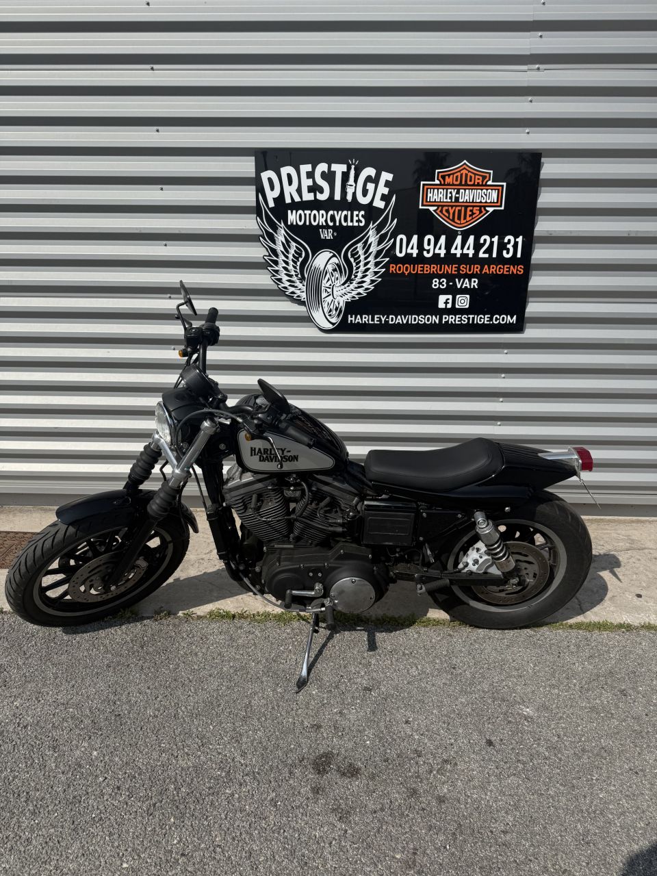 HARLEY-DAVIDSON SPORTSTER 883 R 4