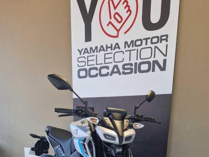 YAMAHA MT-125 ABS 4