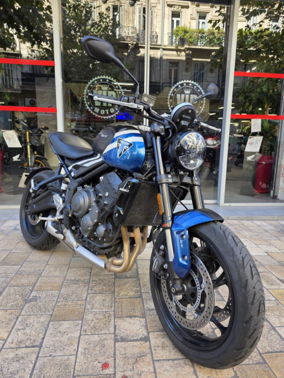 TRIUMPH TRIDENT 660 4