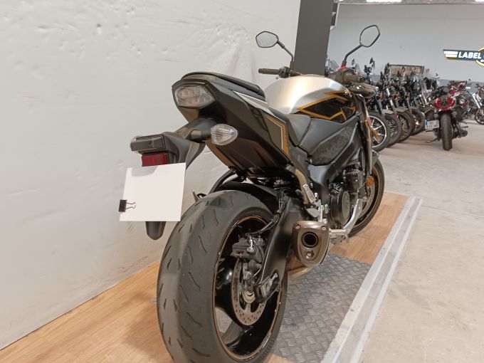 SUZUKI GSX-S 950 4