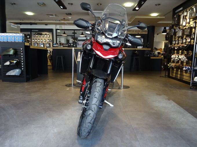 TRIUMPH Tiger 900 GT PRO 4