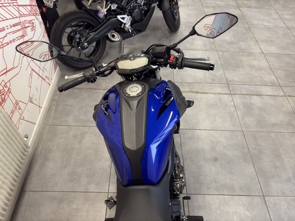 YAMAHA MT-07 (47.5CV) 4